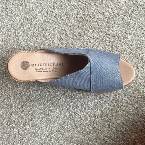 Eric Michael Denim Shimmer Blue Wedge Sandals - Size 39 (8) - Picture 2 of 8